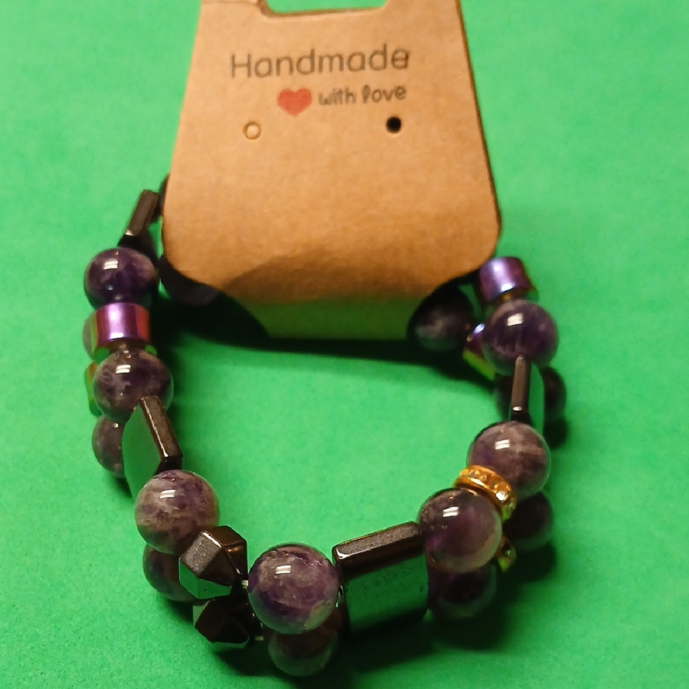 Elastic Natural Amethsyt  Beaded Bracelet with Gold Accents